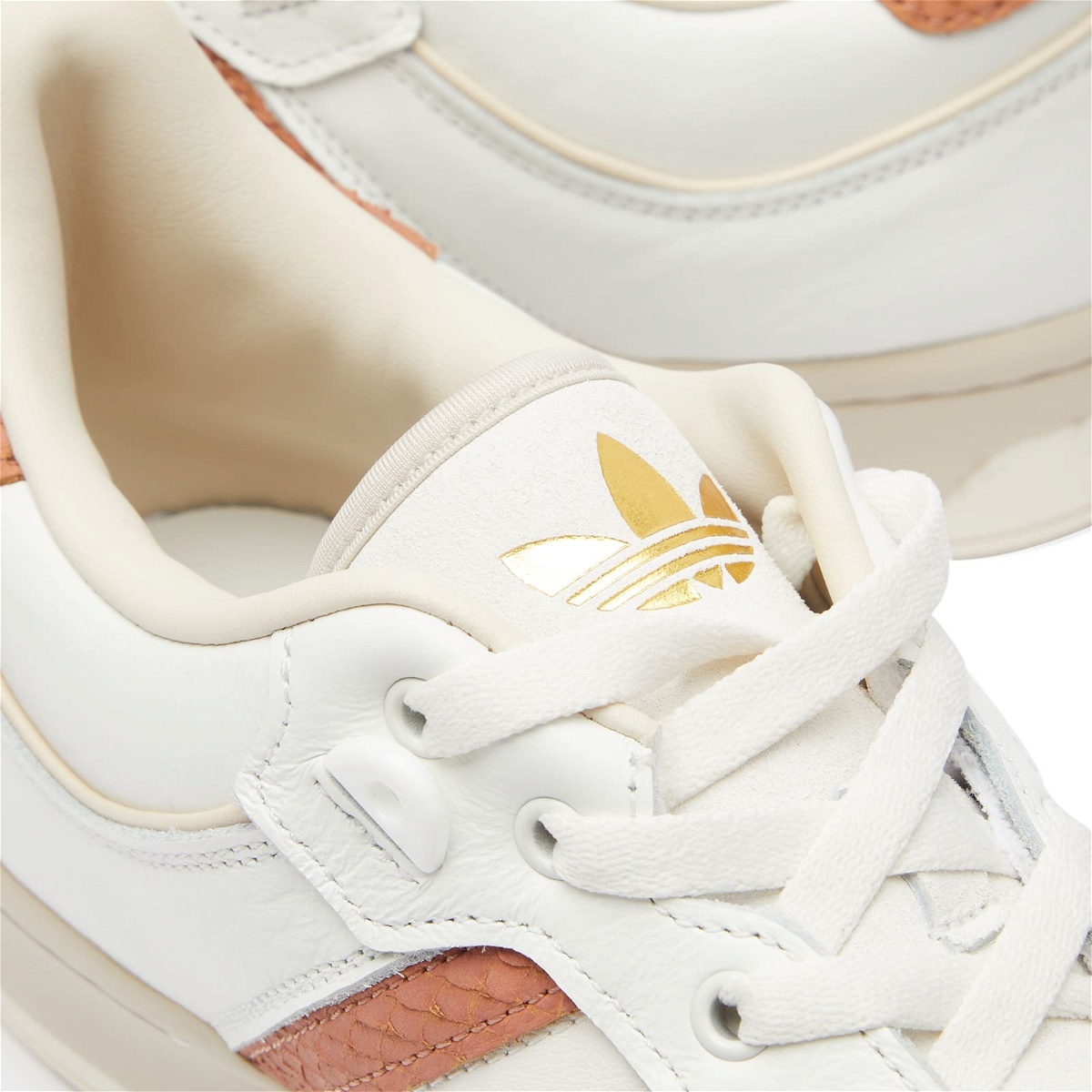 86 in Rivalry White/Clay adidas Strata Low Core Adidas Sneakers