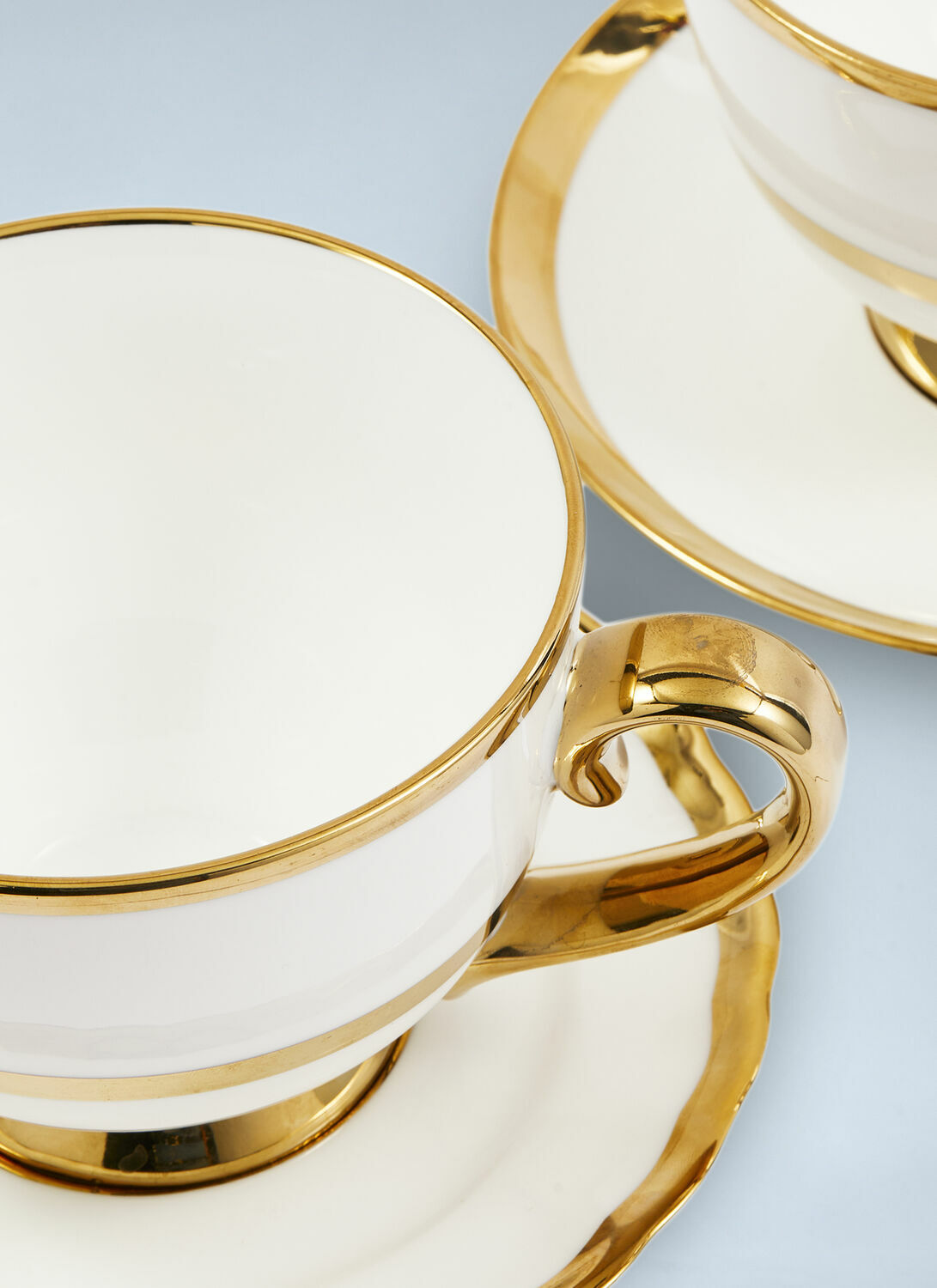 POLSPOTTEN Set Of Two Golden Finds Teacups