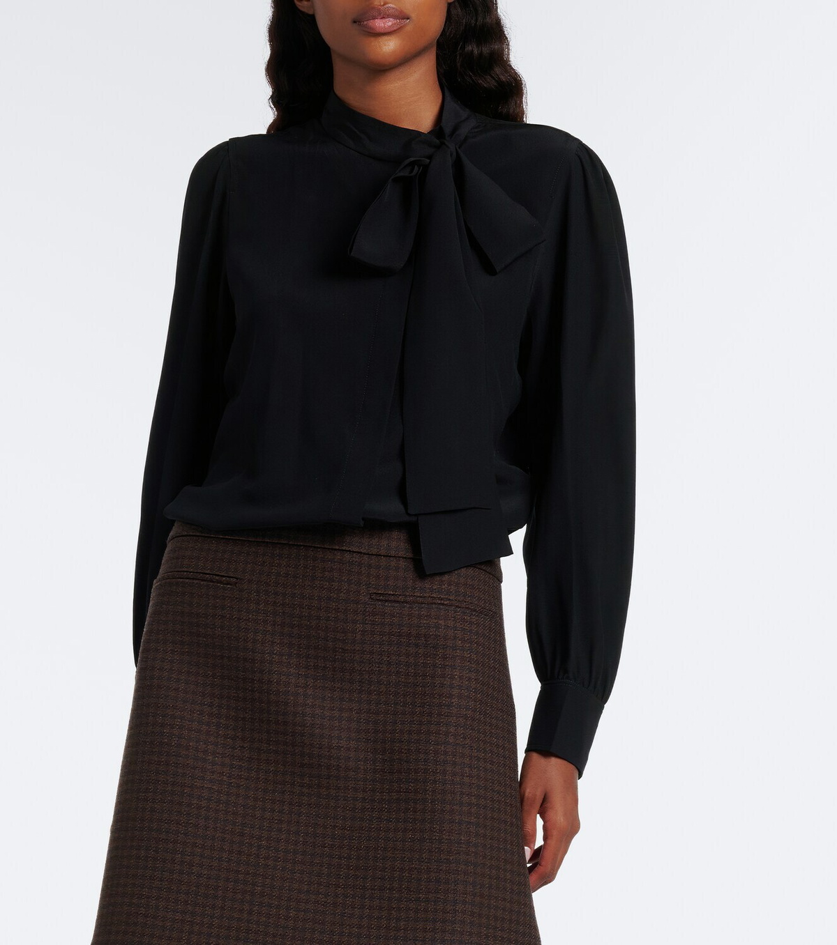 Gucci Tie-neck silk crêpe de chine blouse