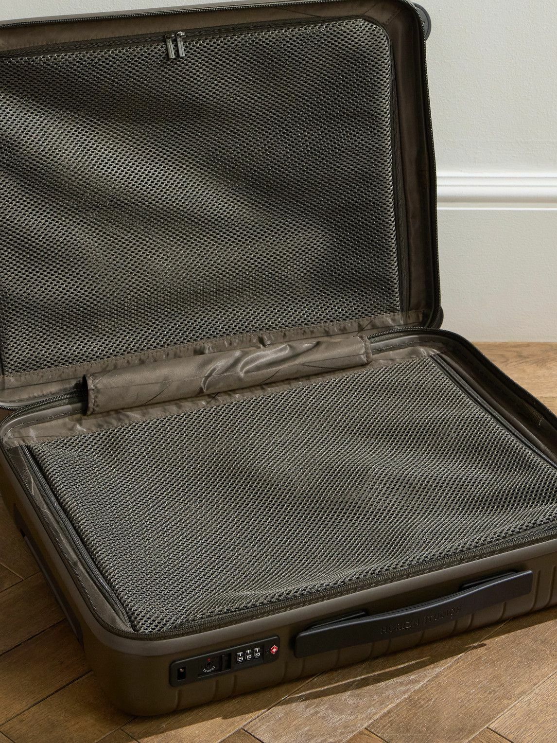 HORIZN STUDIOS - H5 Carry-On Hardshell Suitcase
