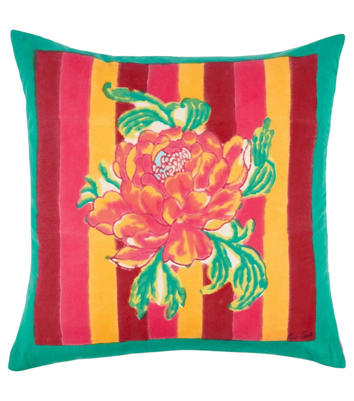 Photo: Lisa Corti Camelia Magenta Small cotton cushion