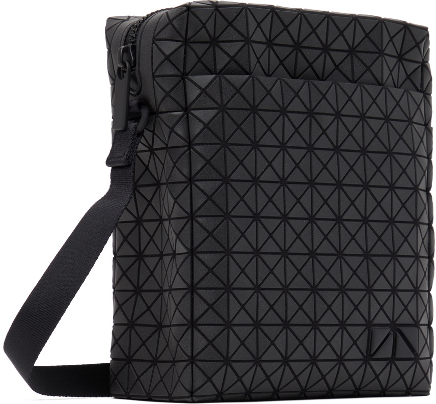 バッグ BAO BAO ISSEY MIYAKE VOYAGER VOYAGER Shoulder Bag Black – The official ISSEY MIYAKE