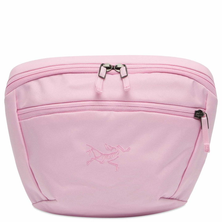 Photo: Arc'teryx Mantis 2 Waist Pack in Pineberry 