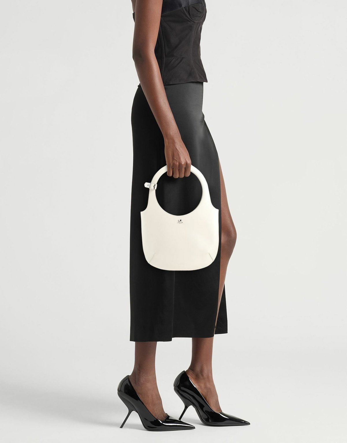 Courrèges Womens Handbag in Off white
