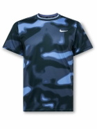 Nike Tennis - NikeCourt Advantage Printed Dri-FIT Mesh Tennis T-Shirt - Blue