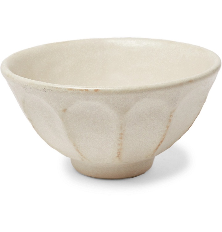 Photo: Roman & Williams Guild - Kaneko Kohyo Scalloped Ceramic Bowl - Gray