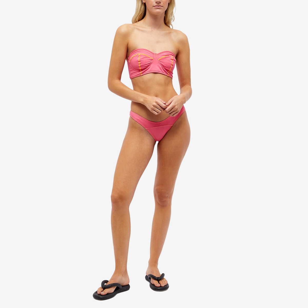 It's Now Cool Women's The Bandaeu Top in Roze