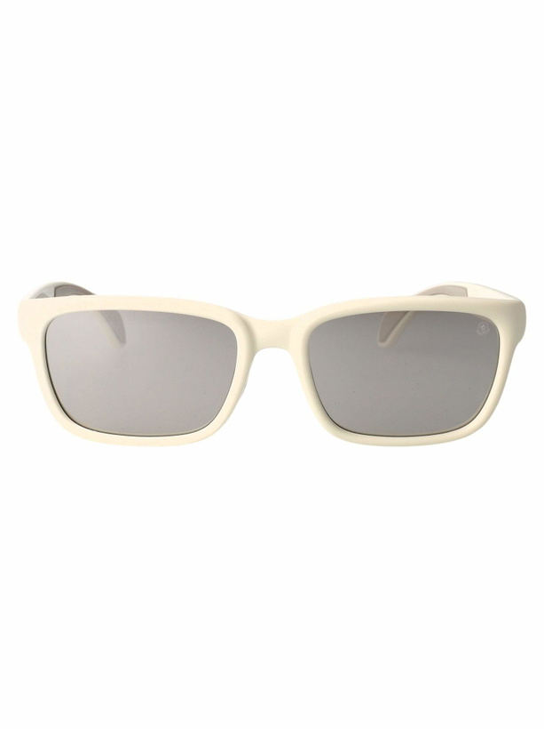 Photo: Moncler Eyewear Slicka Sunglasses