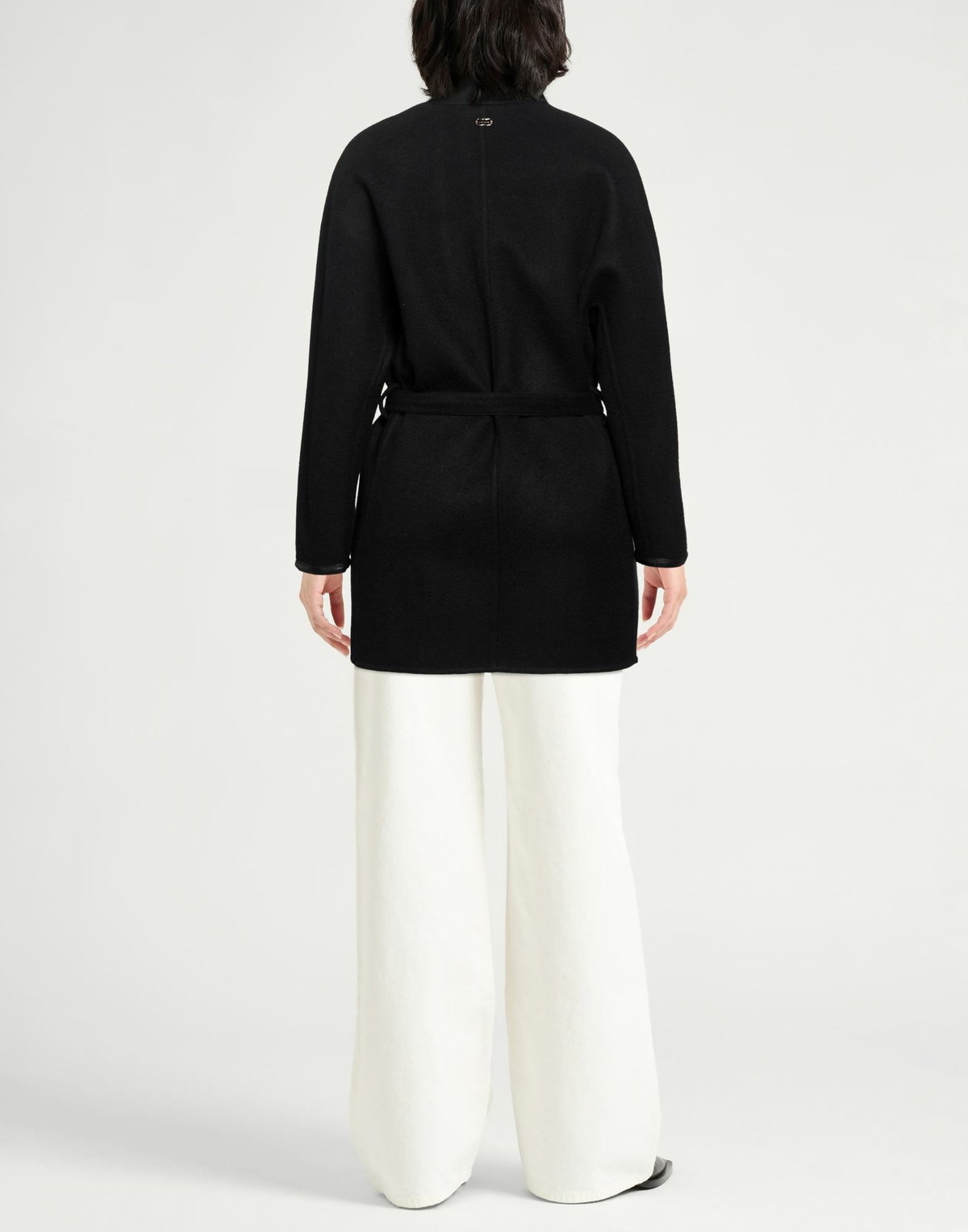 Agnona Womens Coat in Black