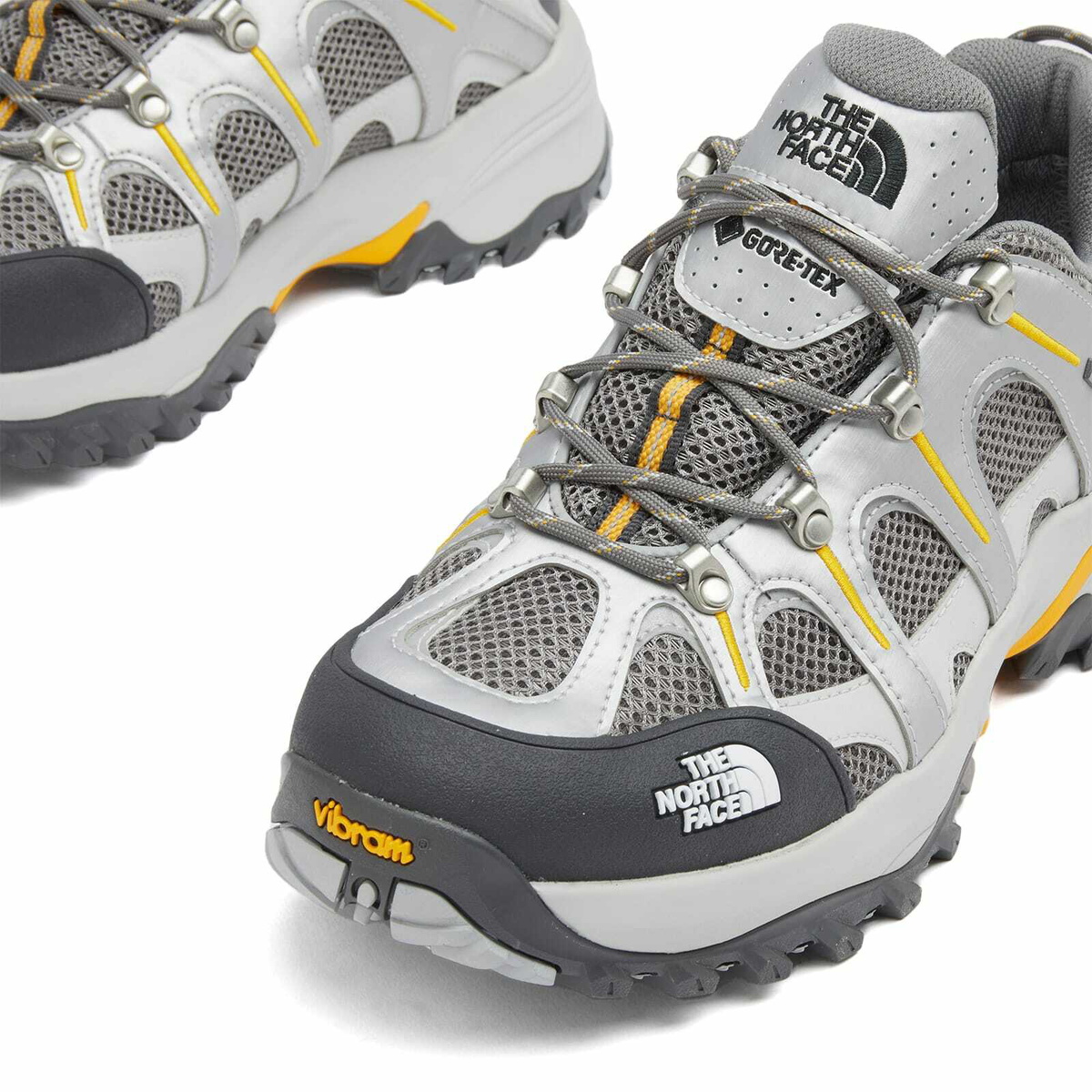 R6年10月購入THE NORTH FACE shuttle R6年10月購入THE NORTH