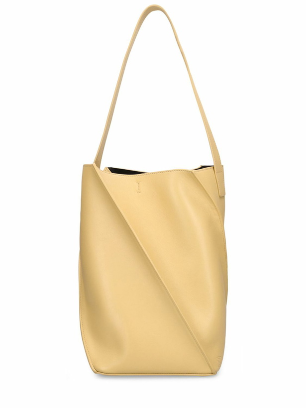 Photo: YUZEFI Swirl Leather Tote Bag