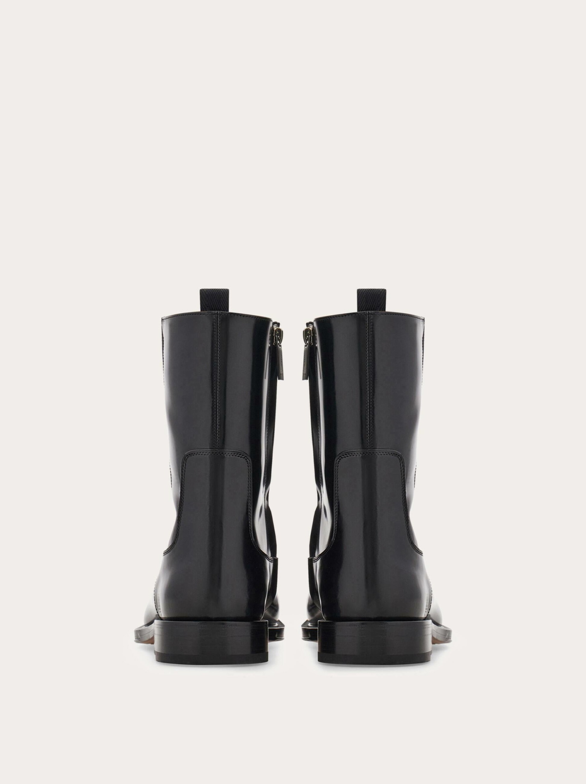 Ferragamo Mens Ankle boot in Black