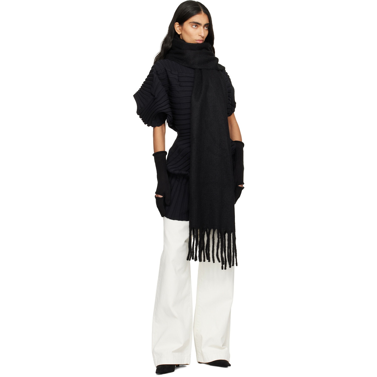 ISSEY MIYAKE Black Baby Alpaca Stole Scarf