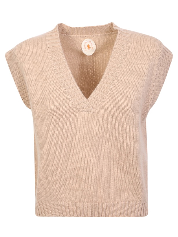 Photo: Jardin des Orangers Cashmere Vest In Beige Camel