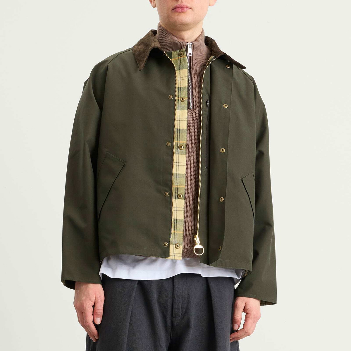 Barbour Men's OS Reversible Transporter Casual Jacket in Sage/Ancient Tartan