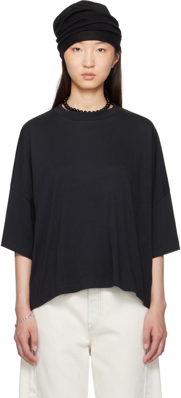Photo: Fear of God ESSENTIALS Black Boxy T-shirt