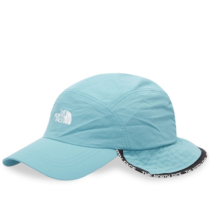 Photo: The North Face Men's Cypress Sunshield Cap in Reef Waters