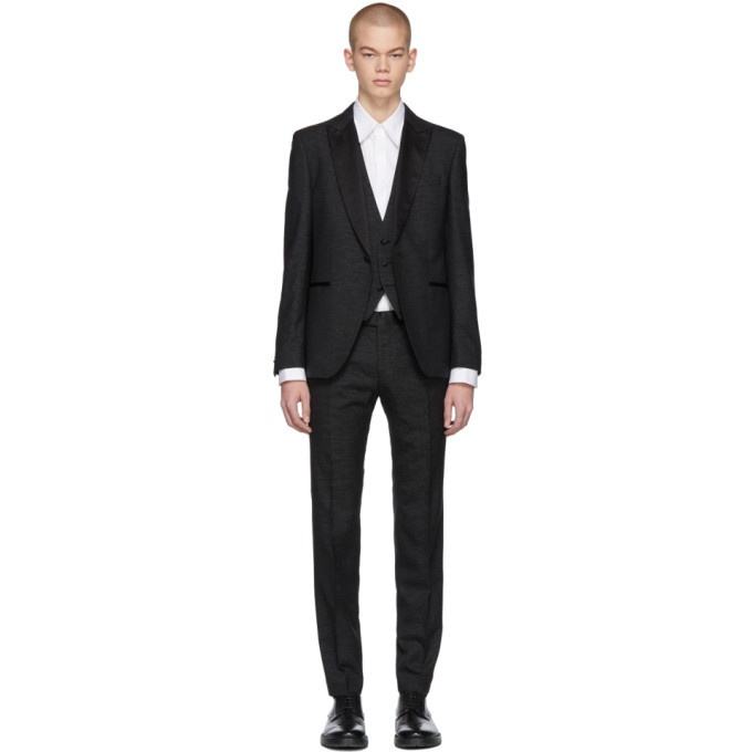 Photo: Boss Black Rendal 1 and Wilden 1 WE Three-Piece Suit