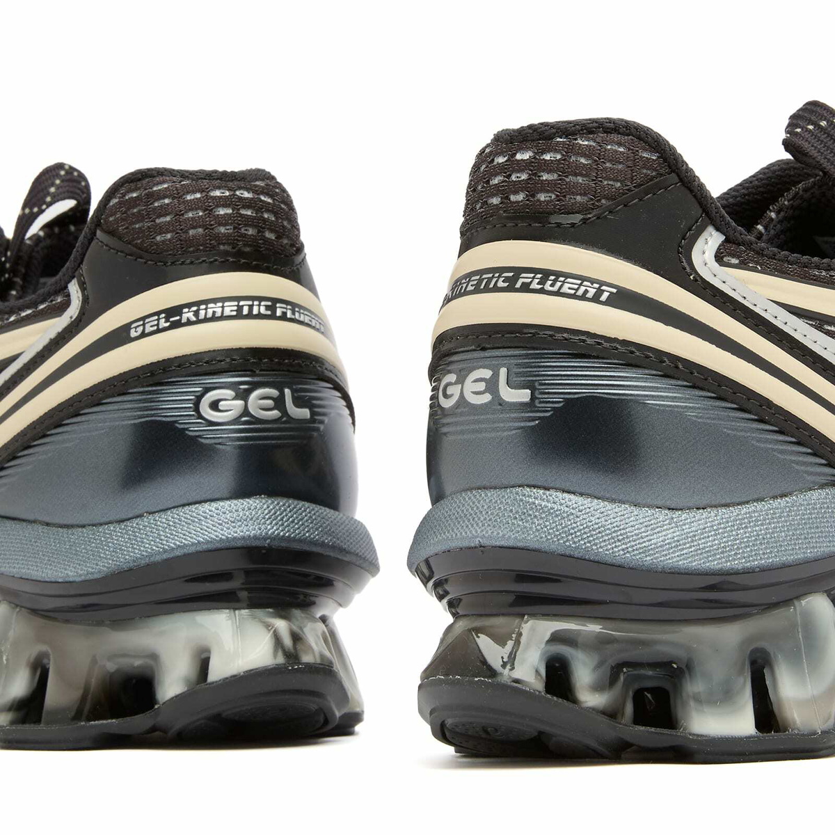 Asics Men's US6-S GEL-Kinetic Fluent Sneaker in Black/Vanilla ASICS