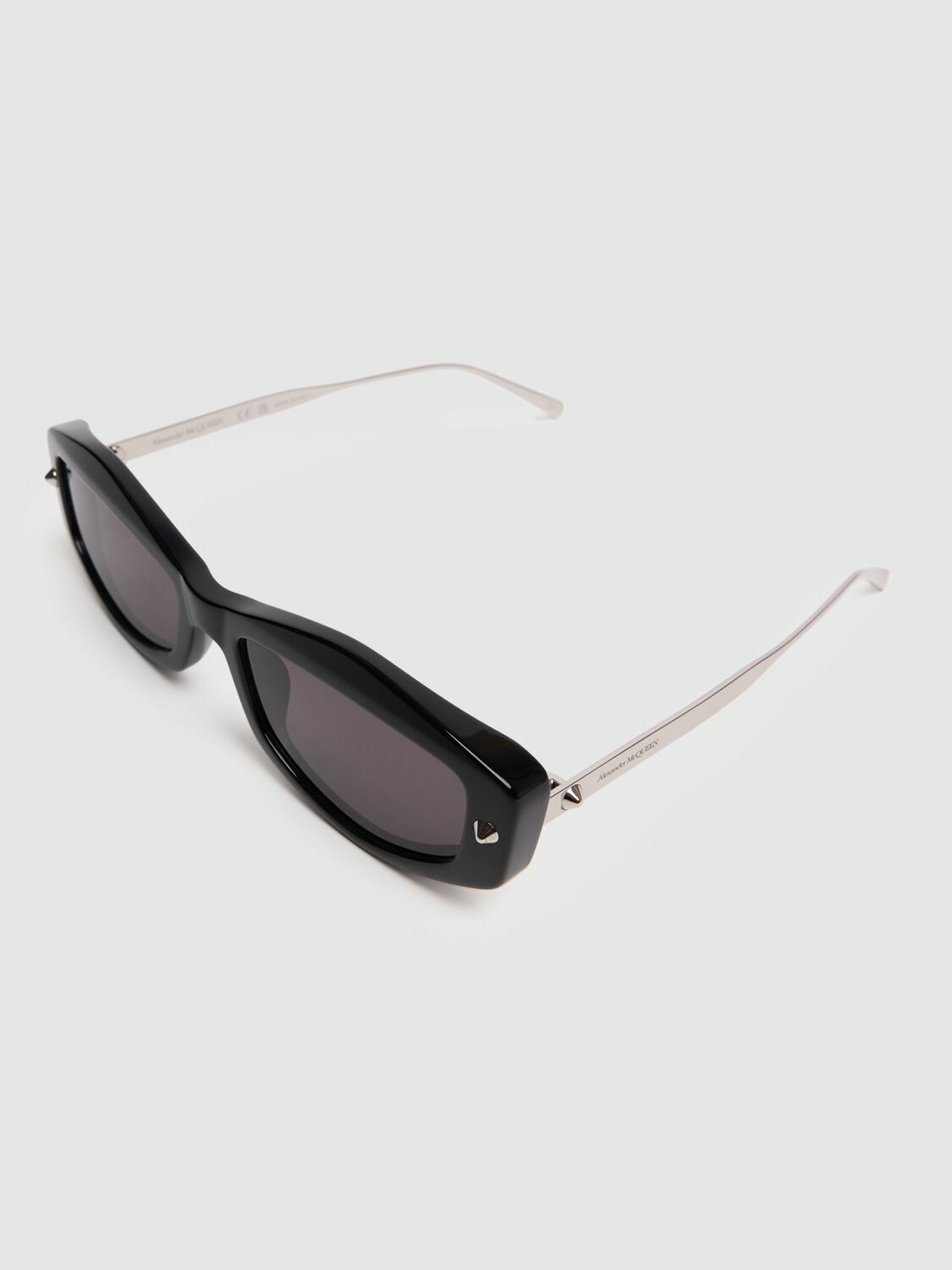 Alexander McQueen AM0482S Sunglasses $485 Alexander McQueen AM0482S 001 Sunglasses - US main image 4