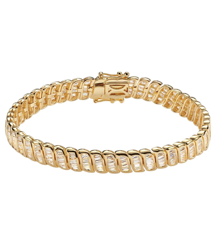 Photo: Anita Ko 18kt gold bracelet with diamonds