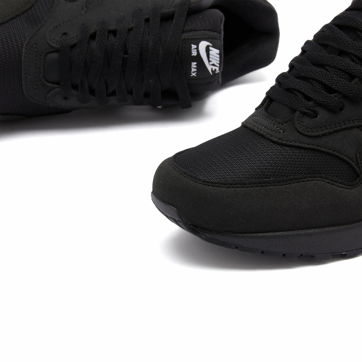 black air max 1 womens