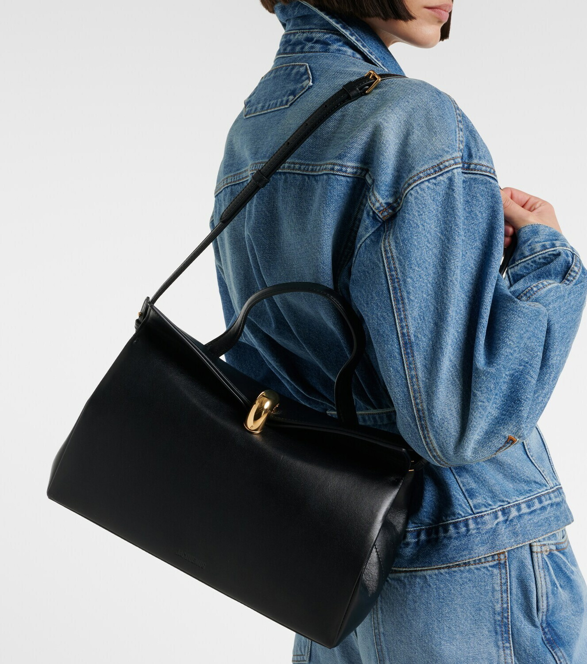 jacquemus-valerie-small-leather-top-handle-bag-jacquemus