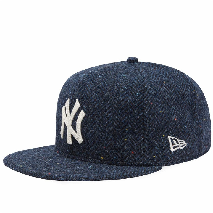 Photo: New Era New York Yankees Tweed 59Fifty Cap in Navy