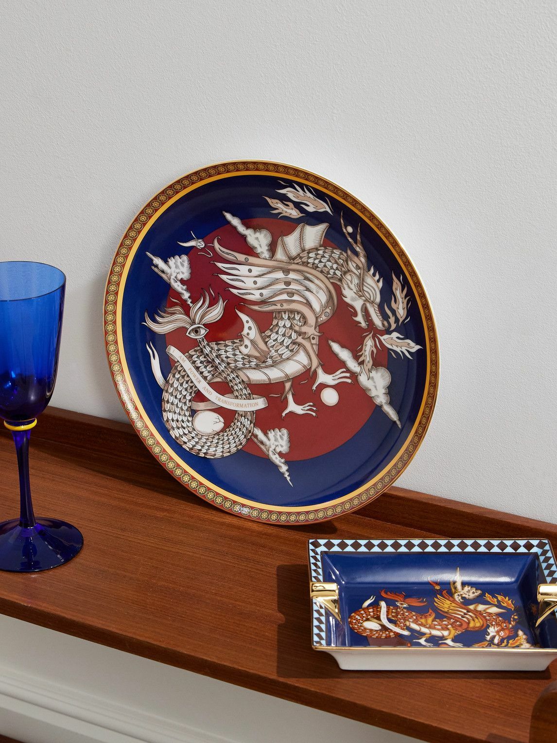 La DoubleJ - The Dragon Gold-Trimmed Porcelain Decorative Plate