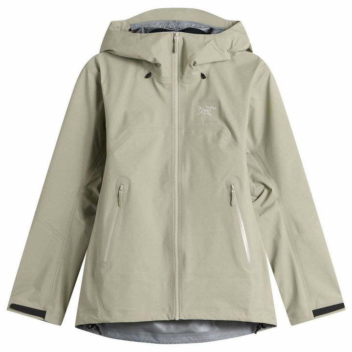 Photo: Arc'teryx Women's Beta SL Jacket W in Habitat