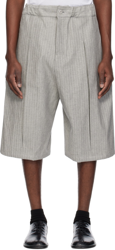 Photo: SAGE NATION Gray Box Pleat Denim Shorts