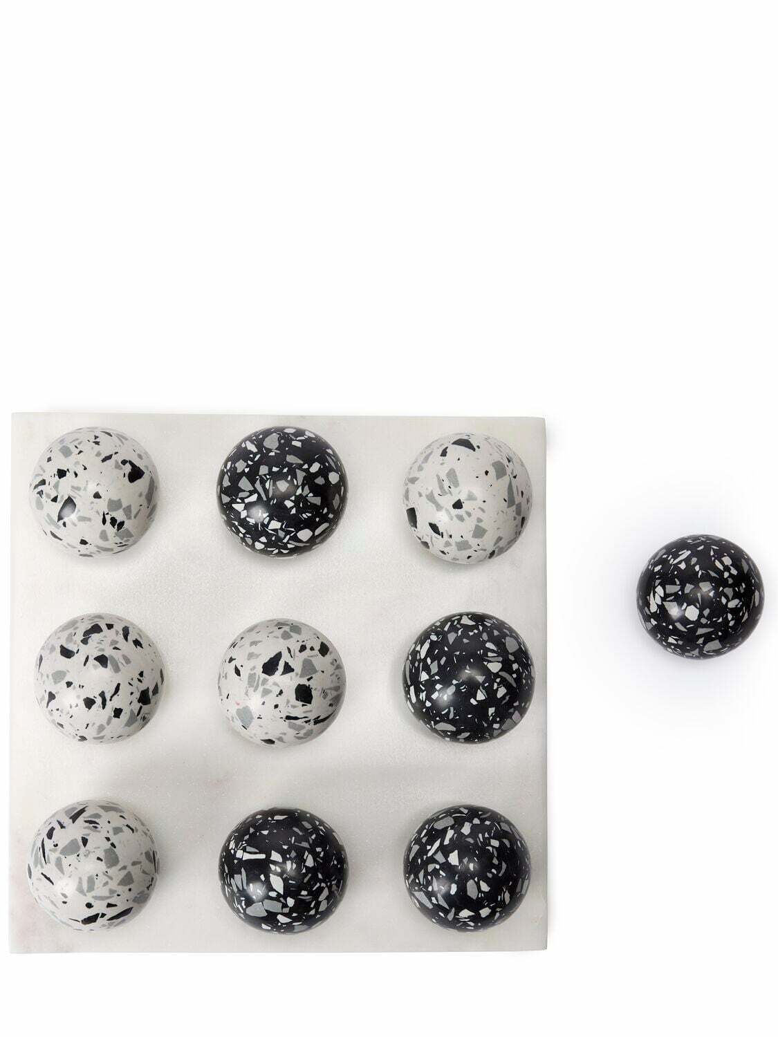 THE CONRAN SHOP Pietra Tic Tac Toe