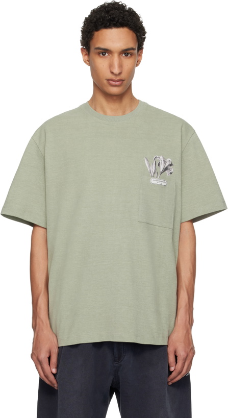 Photo: WOOYOUNGMI Khaki Flower Back Logo T-shirt