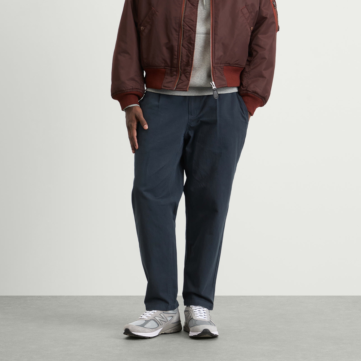 FrizmWORKS Men's OG Haworth One Tuck Trousers in Navy