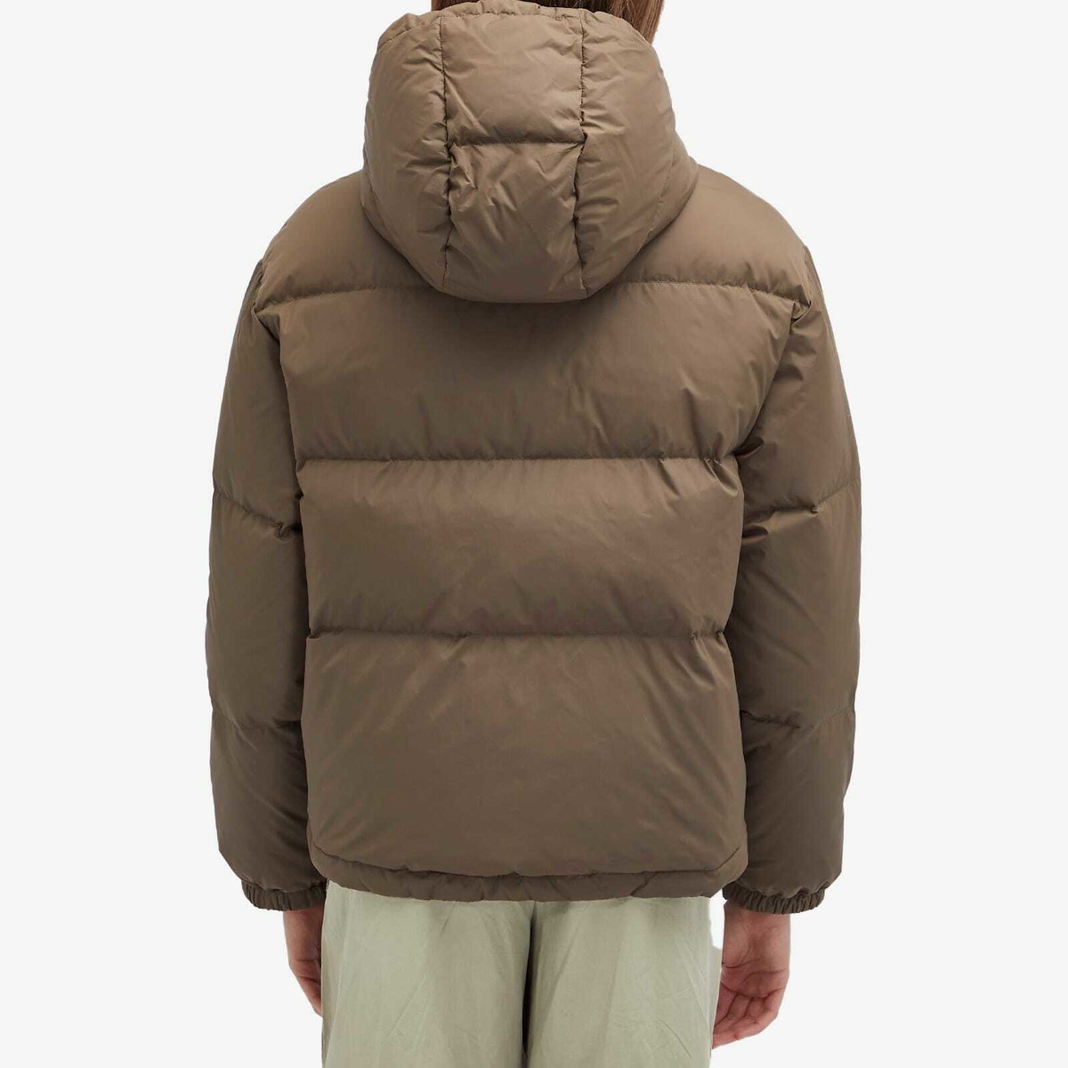 Sporty & Rich Women's Crown Puffer Jacket in Chocolate Tan