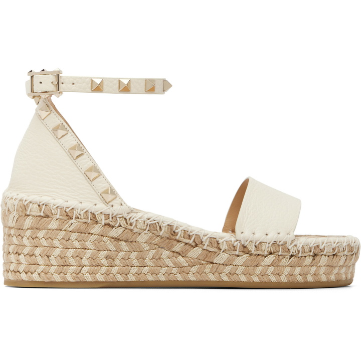 Photo: Valentino Garavani Off-White Rockstud Sandals