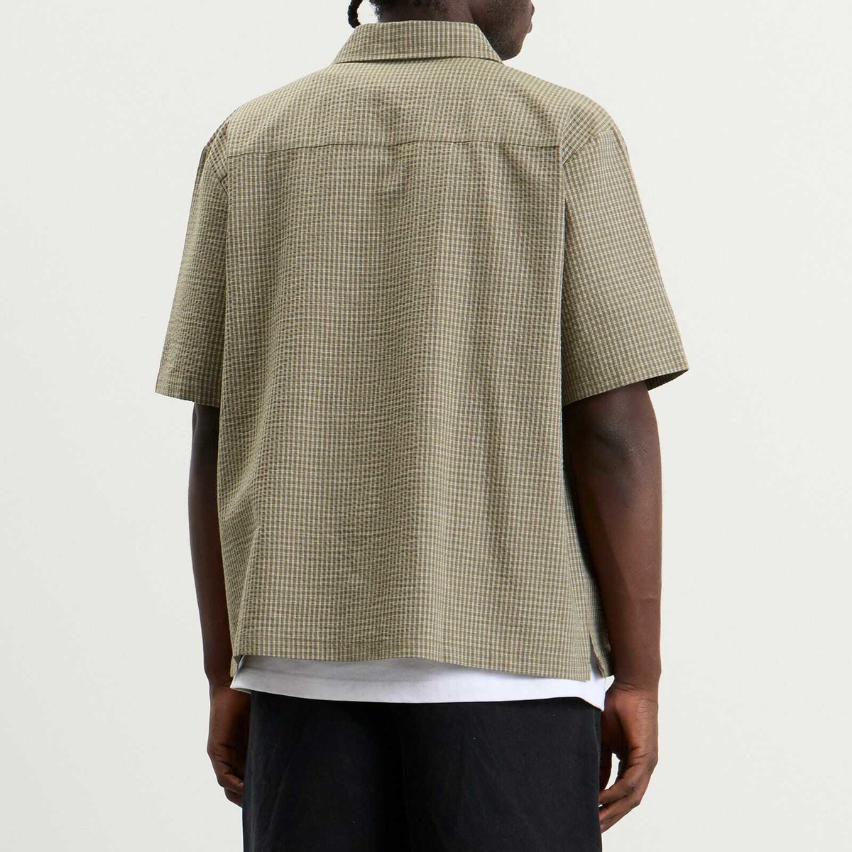 Bound Men's Gingham Cropped Shirt in Olive