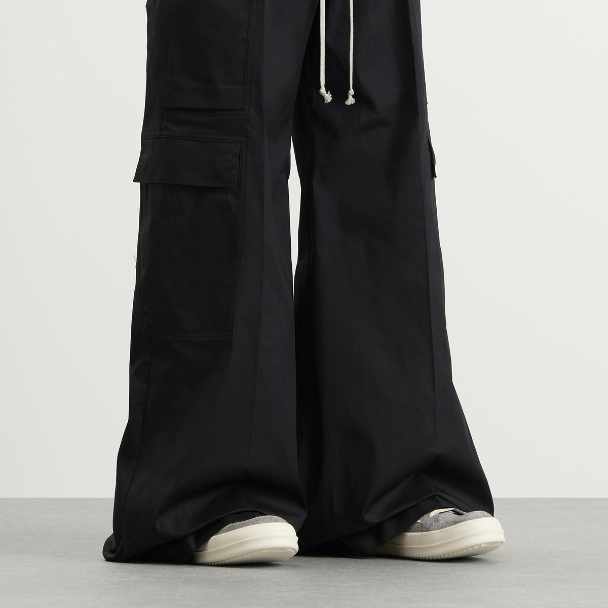 Rick Owens Men's Suede Vintage Sneaks in Steel/Milk/Milk