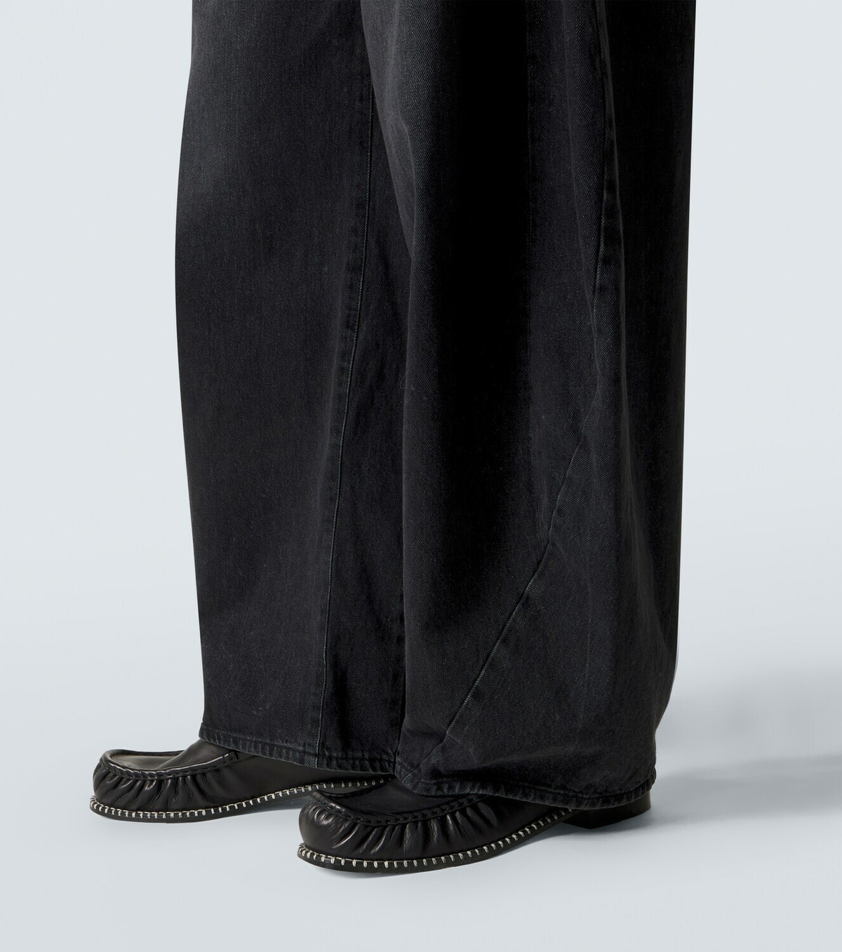 Sacai Belted barrel-leg jeans