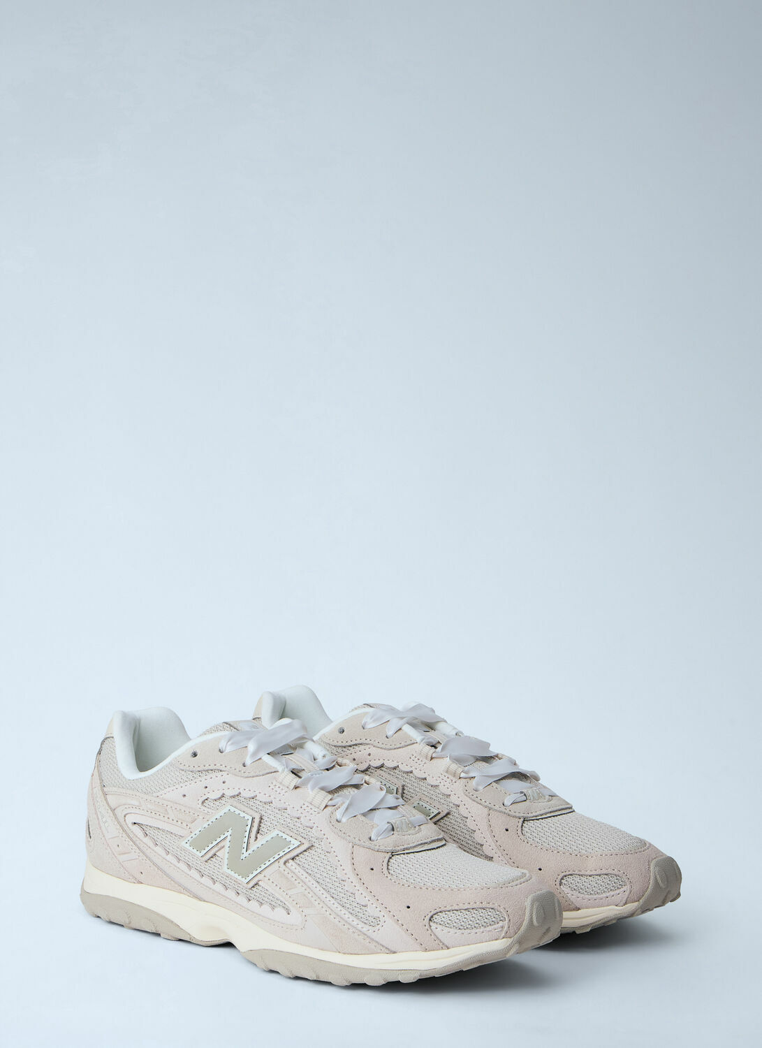 New Balance 204L Sneakers