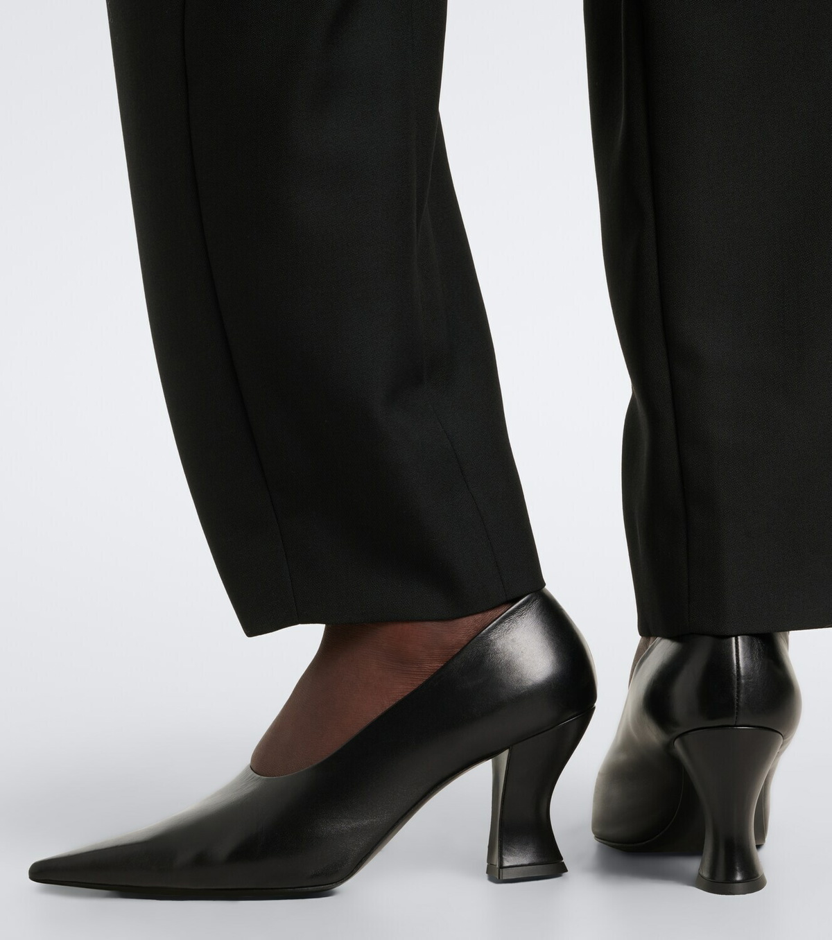 Khaite Colleen leather pumps