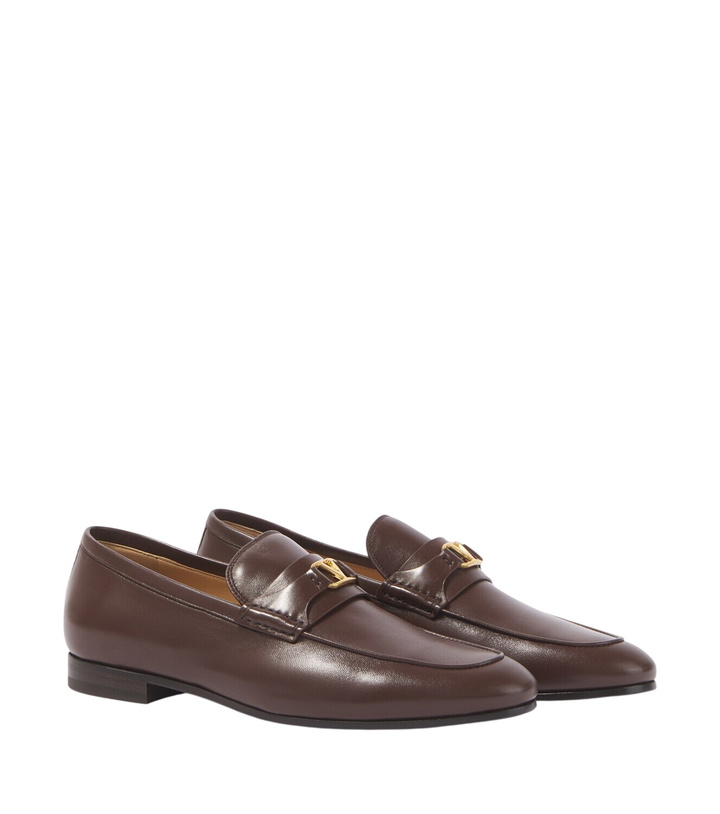 Photo: Valentino Garavani VLogo leather loafers