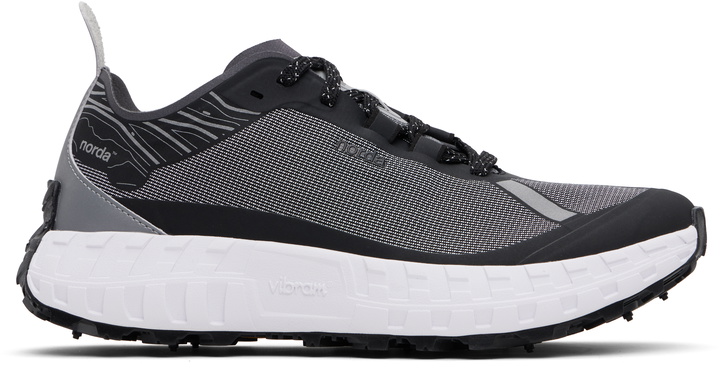 Photo: Norda Black 001 Sneakers