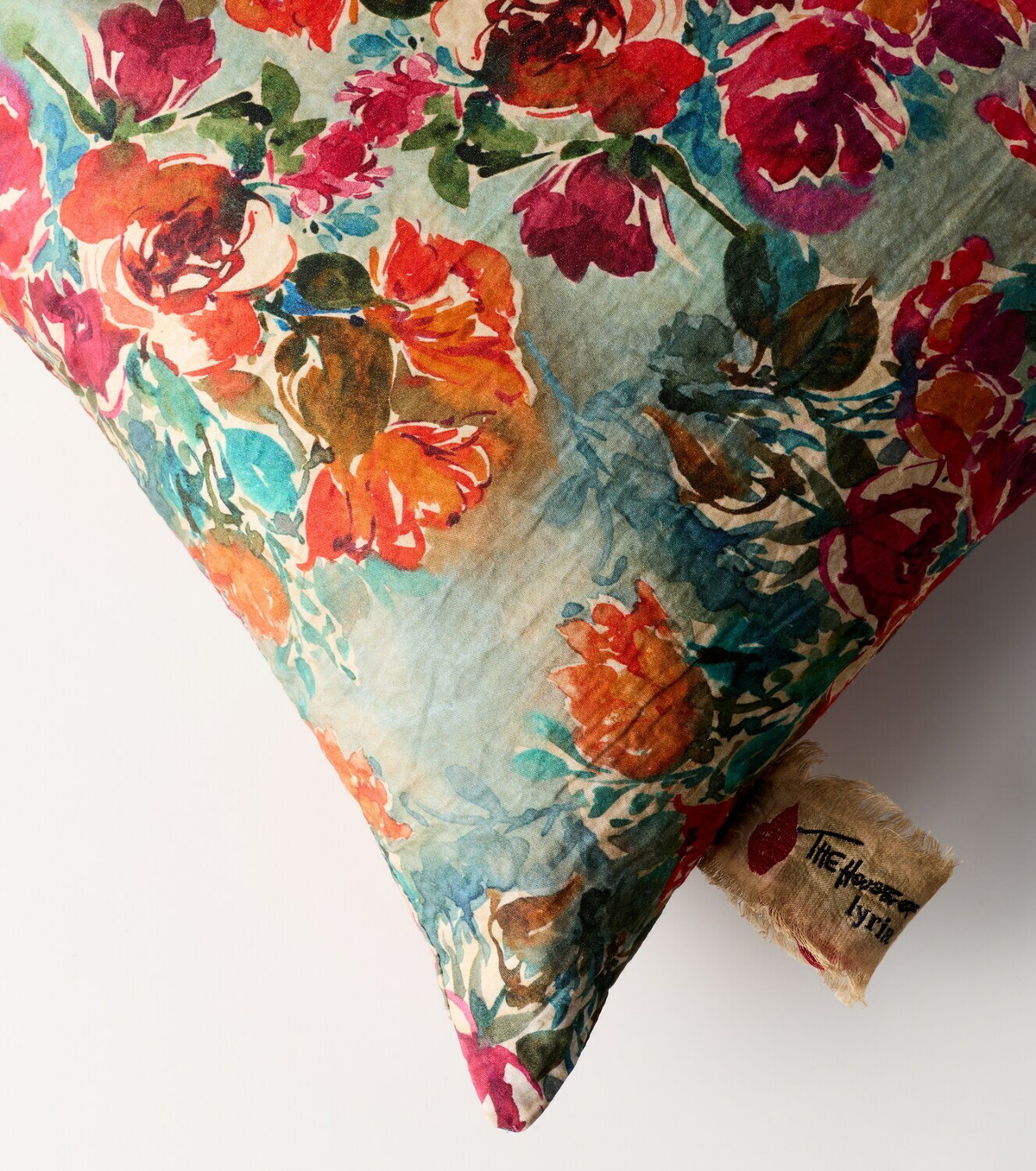 The House of Lyria Insio cushion