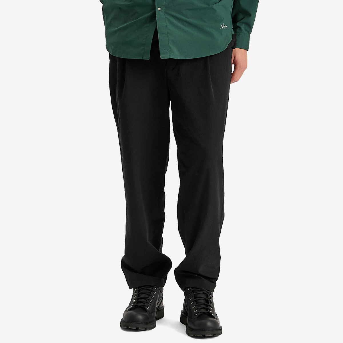 NANGA Men's Dotair® Comfy Tuck Tapered Trousers in Black