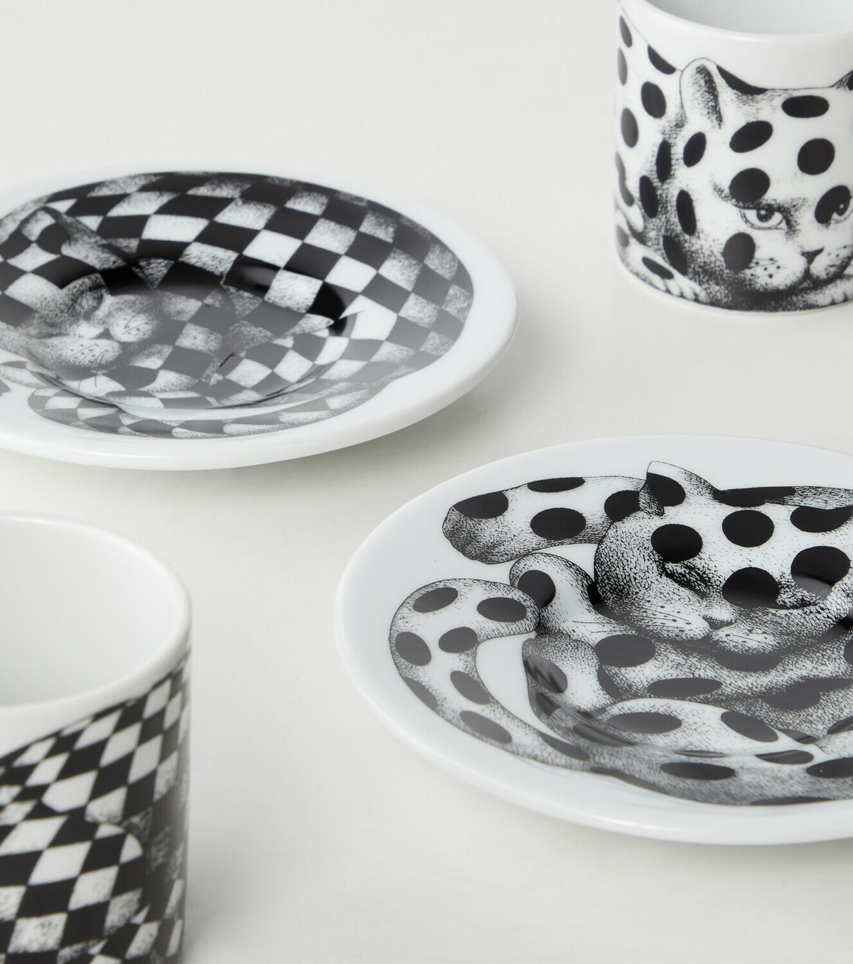 Fornasetti High Fidelity set of 2 porcelain cups and saucers