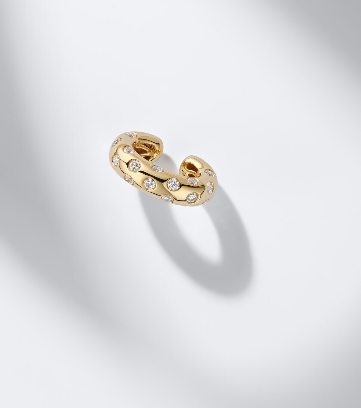 Anita Ko Cosmo 18kt gold single ear cuff with diamonds