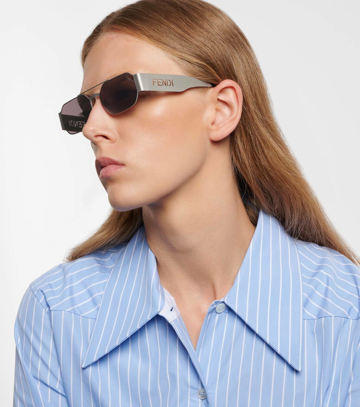 Fendi cut out sunglasses NWT FENDI CUT OUT SUNGLASSES WITH LOGO | Mercari main image 4