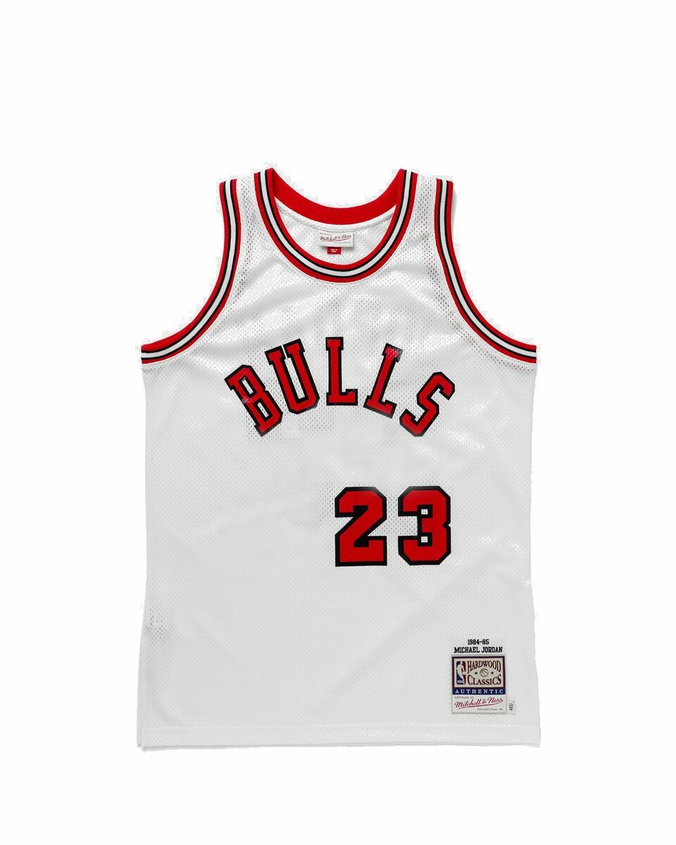Photo: Mitchell & Ness Nba Authentic Jersey Chicago Bulls 1984 85 Michael Jordan #23 White - Mens - Jerseys