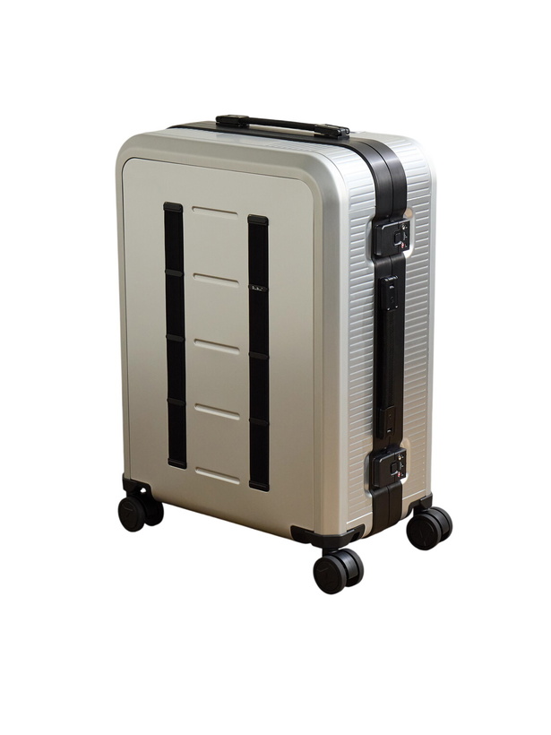 Photo: DB Journey - Ramverk Polycarbonate and Aluminium Check-In Suitcase